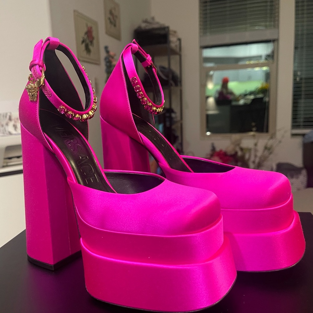 VERSACE MEDUSA AEVITAS PLATFORM PUMPS (brand new)